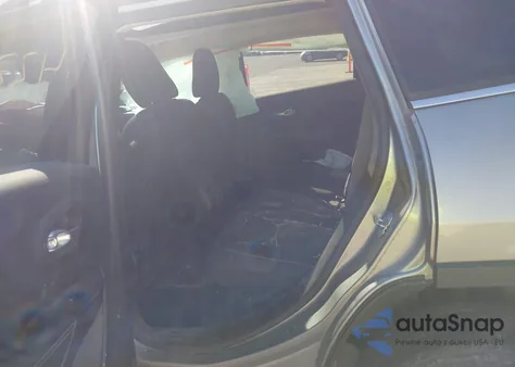 2015 Jeep Cherokee Latitude из США, поврежденный, VIN 1C4PJMCS0FW551907